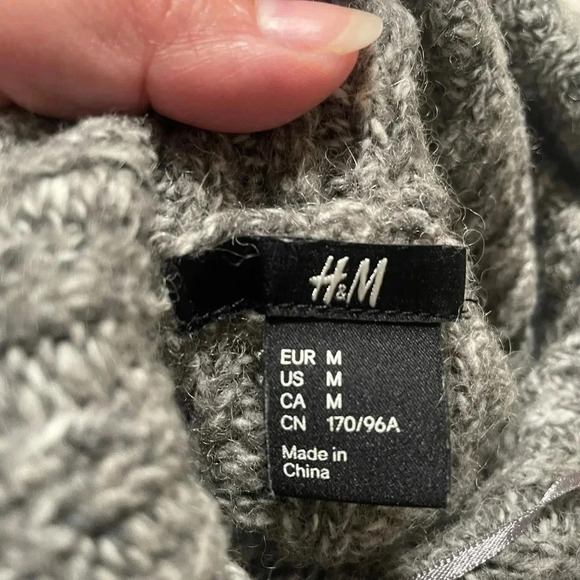 H&M pattern turtleneck pullover knit wool blend sweater gray size Medium - Picture 5 of 5
